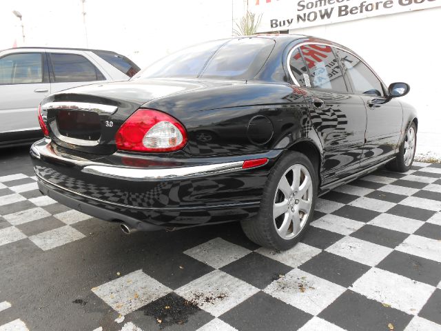 JAGUAR X-Type 2004 photo 2