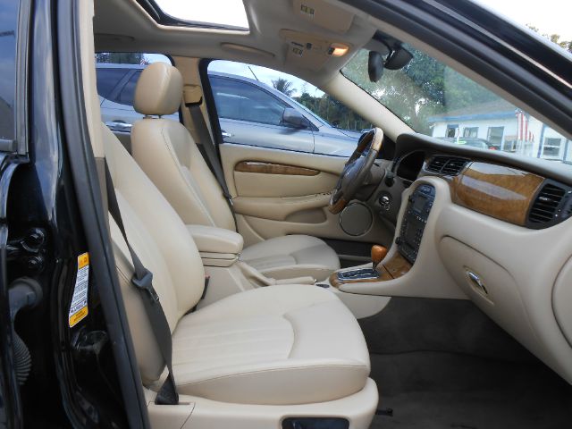 JAGUAR X-Type 2004 photo 22