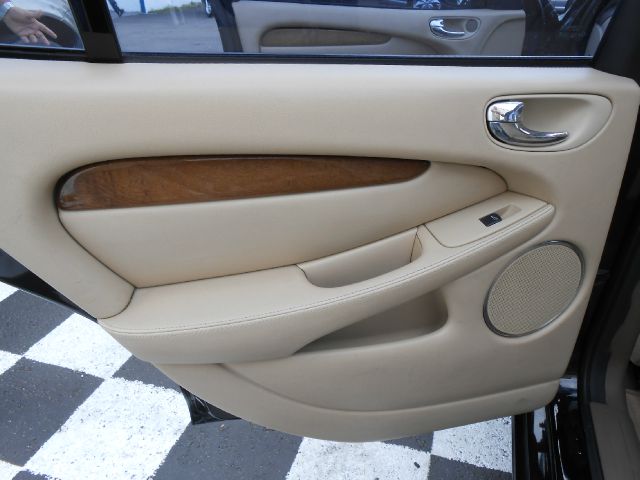JAGUAR X-Type 2004 photo 24