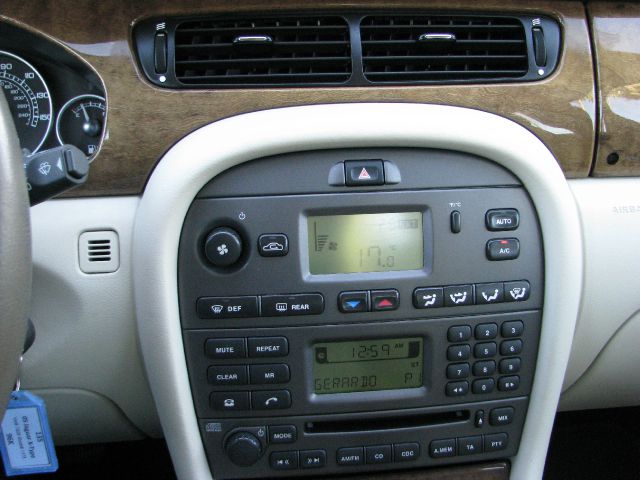 JAGUAR X-Type 2005 photo 2