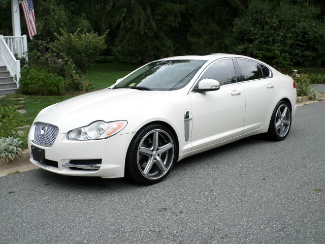 JAGUAR XF 2009 photo 2