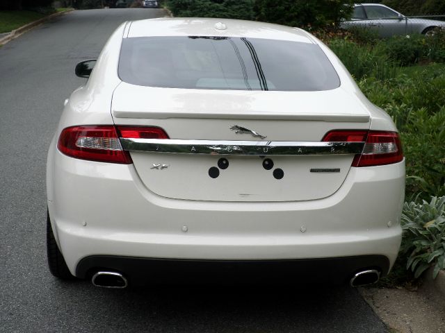 JAGUAR XF 2009 photo 3