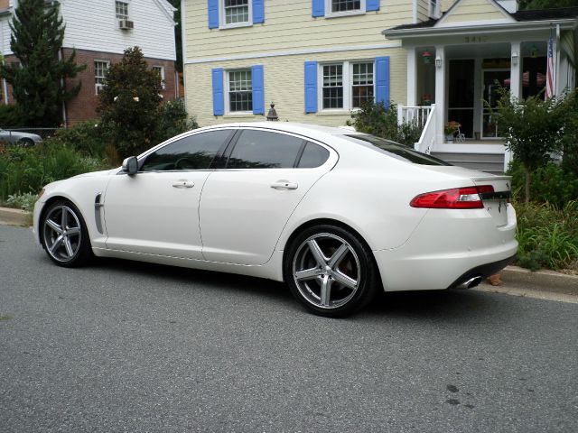JAGUAR XF 2009 photo 4