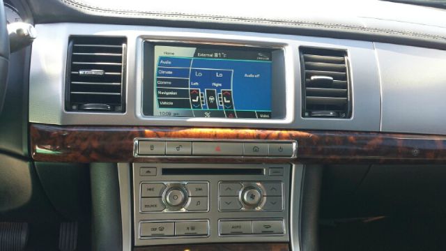 JAGUAR XF 2009 photo 1