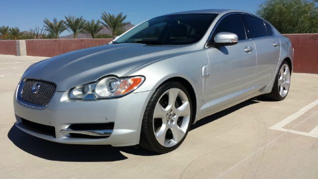 JAGUAR XF 2009 photo 2