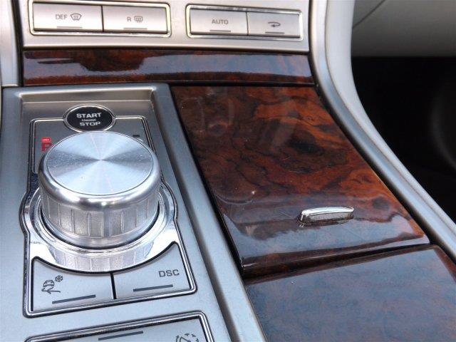 JAGUAR XF 2009 photo 7