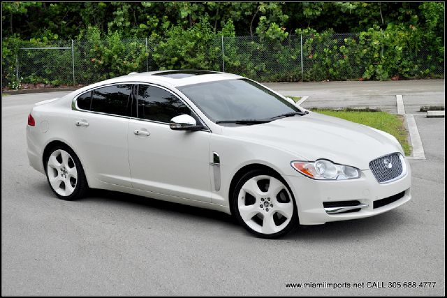JAGUAR XF 2009 photo 3