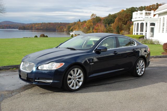 JAGUAR XF 2010 photo 3