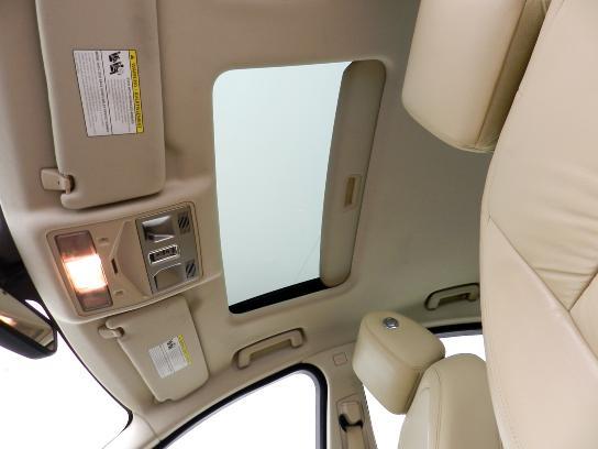 JAGUAR XF 2010 photo 11