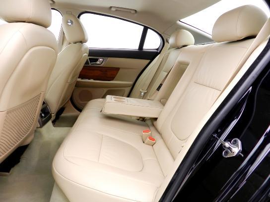 JAGUAR XF 2010 photo 16