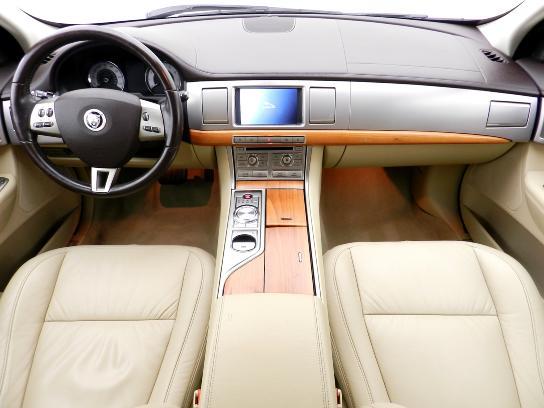 JAGUAR XF 2010 photo 6