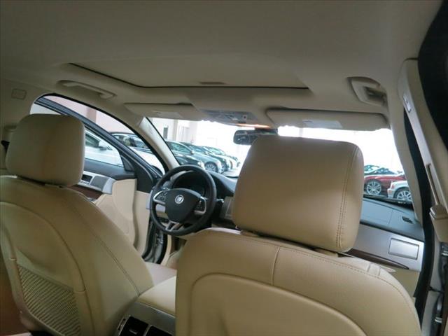 JAGUAR XF 2013 photo 6