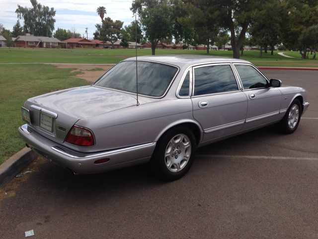 JAGUAR XJ-Series 2002 photo 3