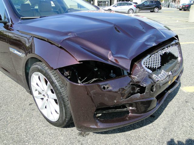 JAGUAR XJ 2011 photo 2