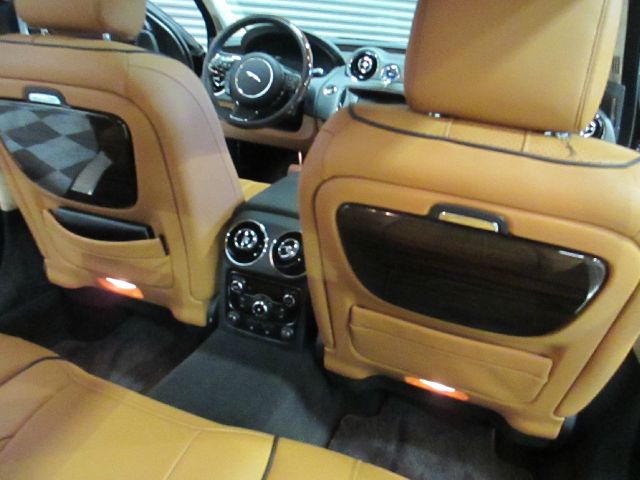 JAGUAR XJ 2012 photo 16