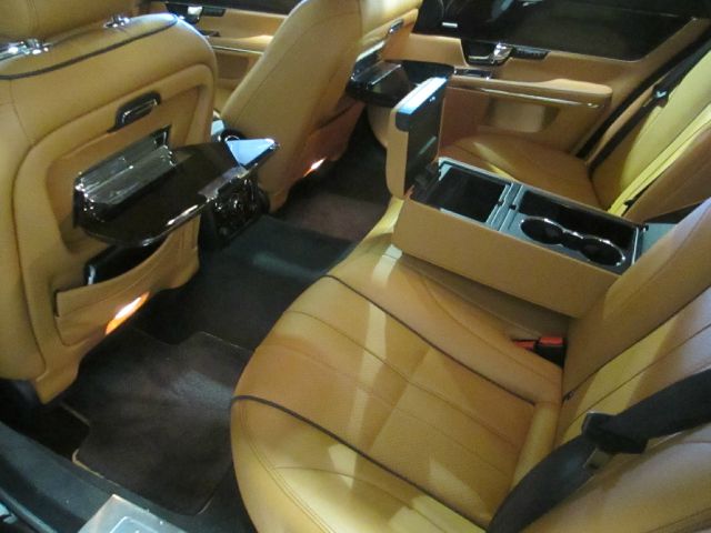 JAGUAR XJ 2012 photo 19