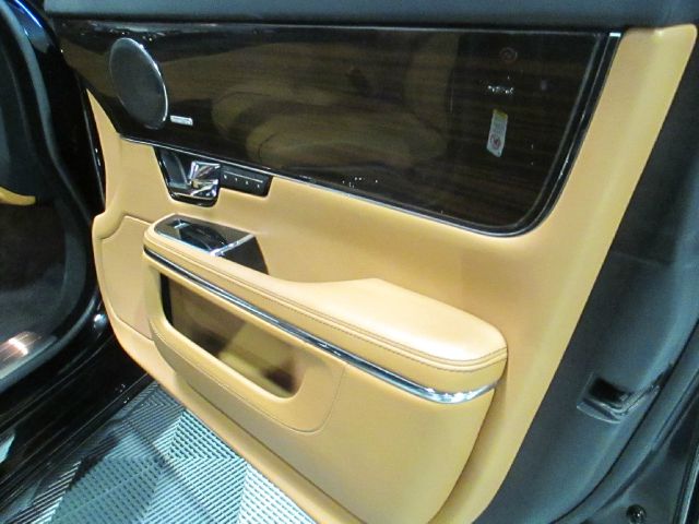 JAGUAR XJ 2012 photo 6