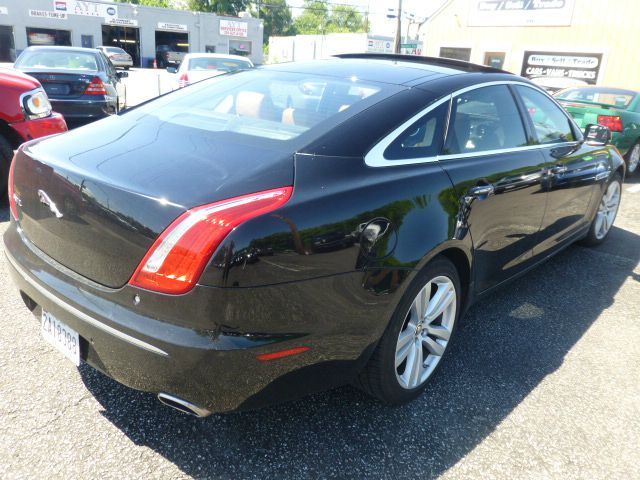 JAGUAR XJ 2012 photo 1