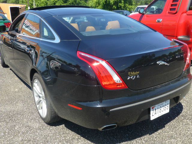 JAGUAR XJ 2012 photo 2