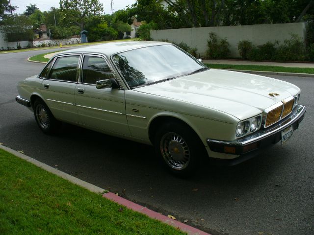 JAGUAR XJ6 1989 photo 12