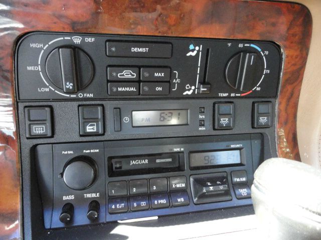 JAGUAR XJ6 1994 photo 11