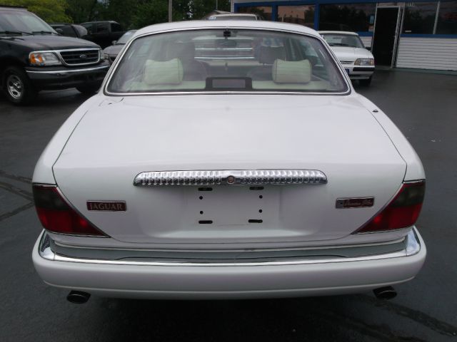 JAGUAR XJ6 1996 photo 24