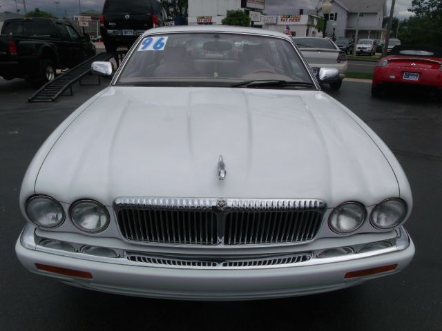 JAGUAR XJ6 1996 photo 25