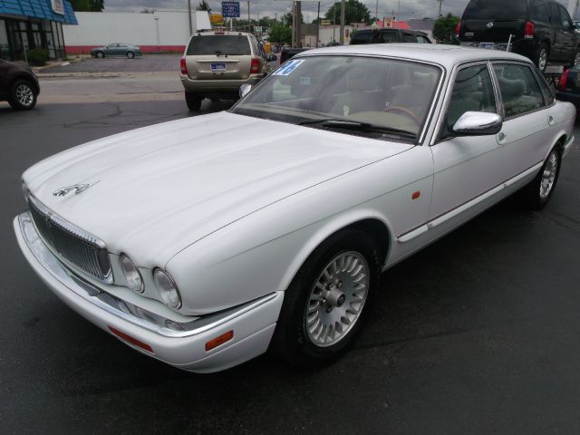 JAGUAR XJ6 1996 photo 28