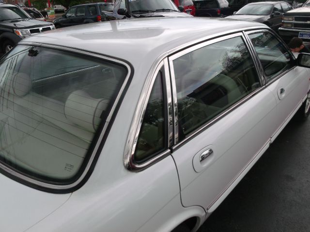 JAGUAR XJ6 1996 photo 29