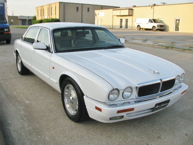 JAGUAR XJ6 1997 photo 10