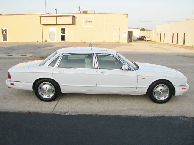 JAGUAR XJ6 1997 photo 12