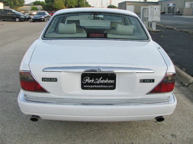 JAGUAR XJ6 1997 photo 14