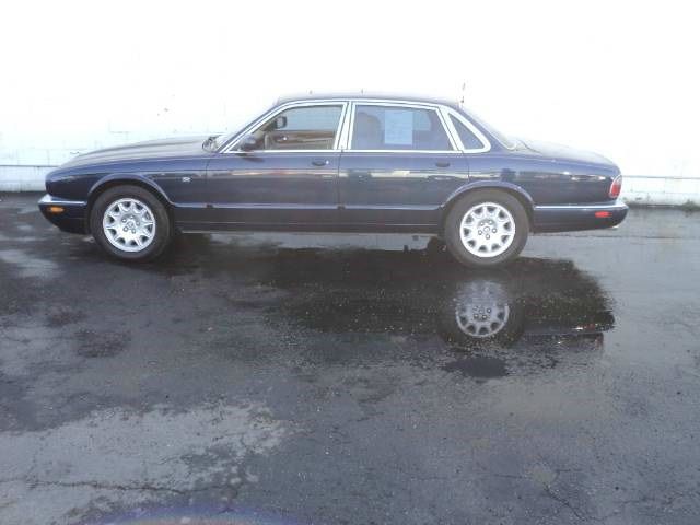 JAGUAR XJ8 1999 photo 2