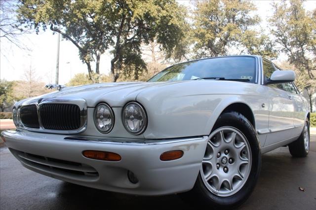JAGUAR XJ8 1999 photo 1