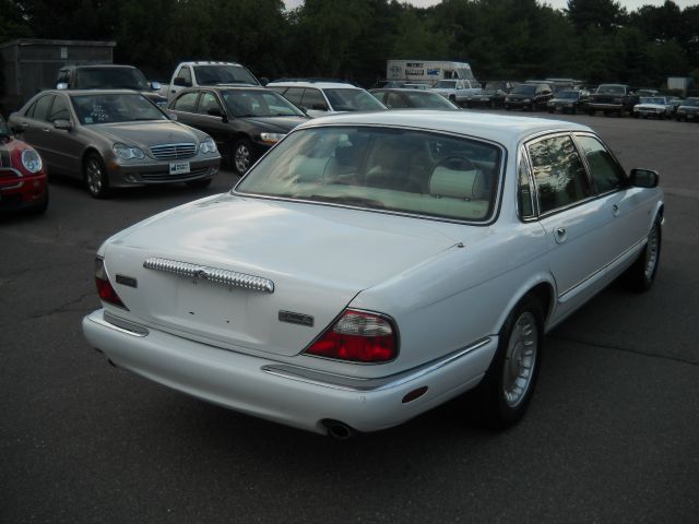 JAGUAR XJ8 1999 photo 1