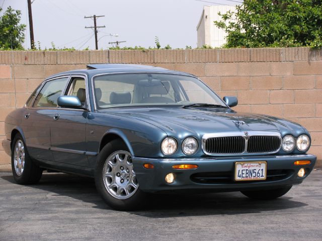 JAGUAR XJ8 1999 photo 3