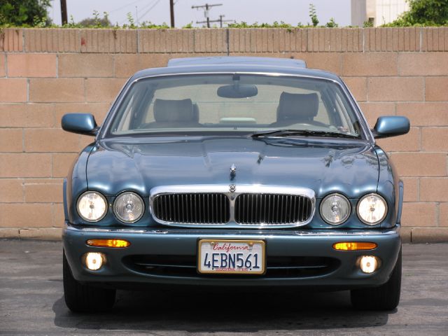 JAGUAR XJ8 1999 photo 4