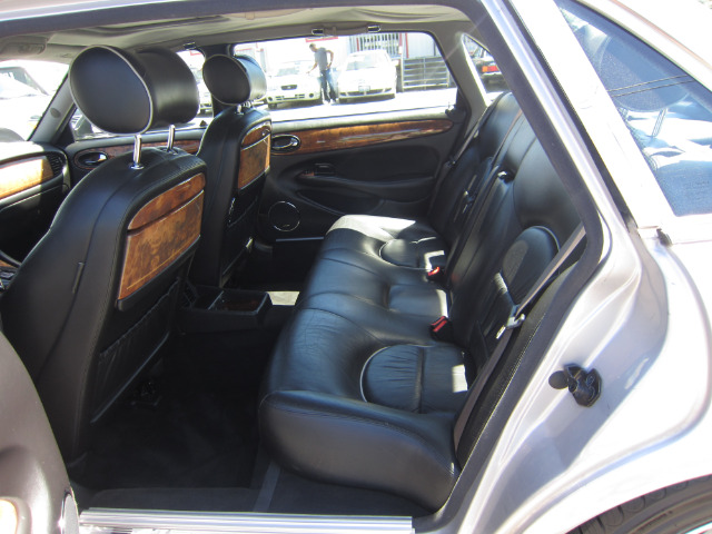 JAGUAR XJ8 2001 photo 7