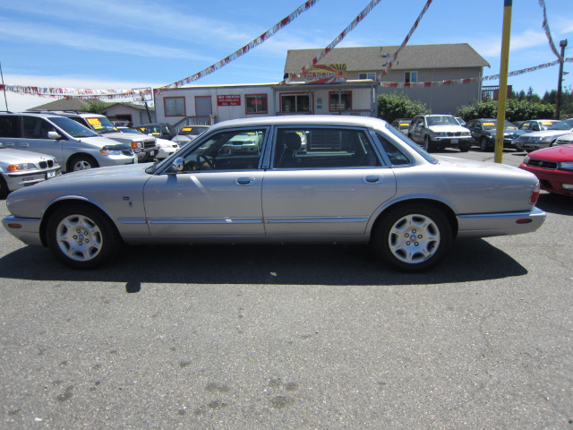 JAGUAR XJ8 2001 photo 8
