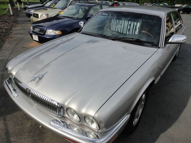 JAGUAR XJ8 2001 photo 4