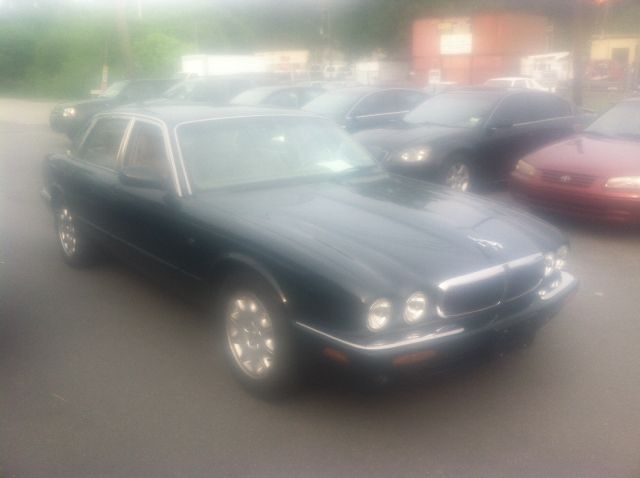 JAGUAR XJ8 2001 photo 1