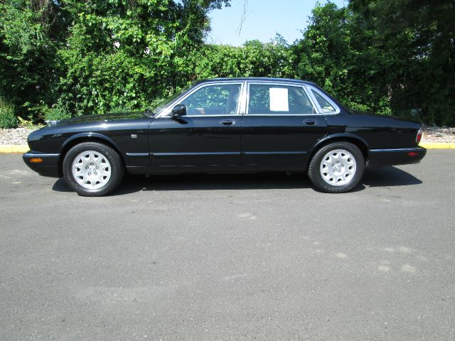 JAGUAR XJ8 2001 photo 11