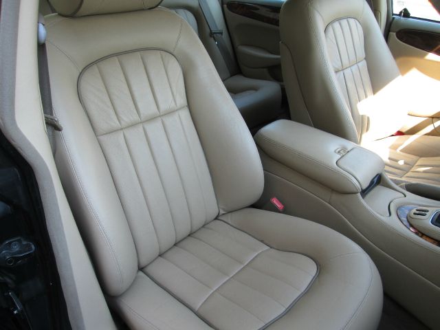 JAGUAR XJ8 2001 photo 12