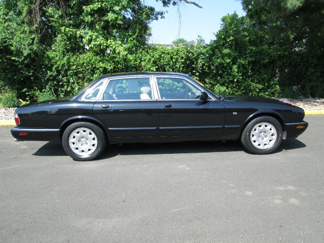 JAGUAR XJ8 2001 photo 14