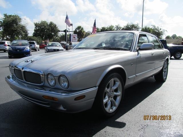 JAGUAR XJ8 2001 photo 1