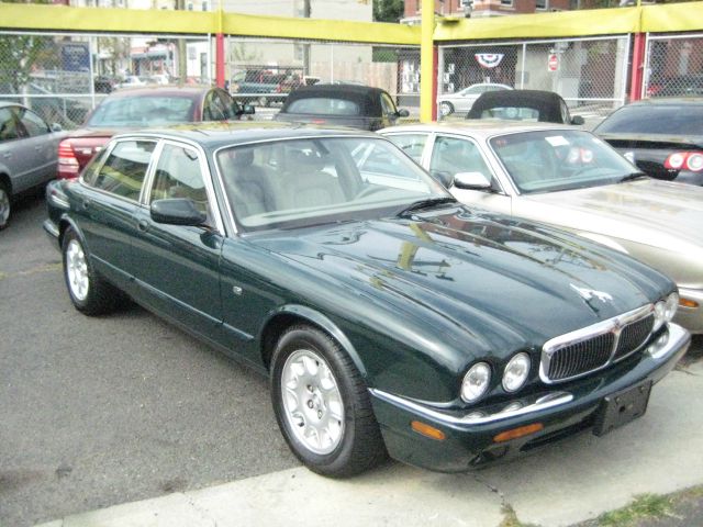 JAGUAR XJ8 2001 photo 4