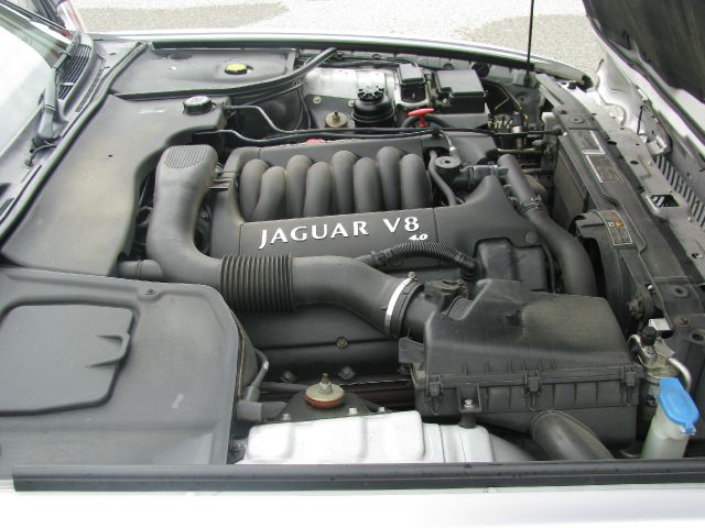 JAGUAR XJ8 Coupe Sedan