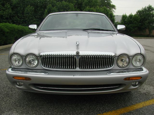 JAGUAR XJ8 2002 photo 20