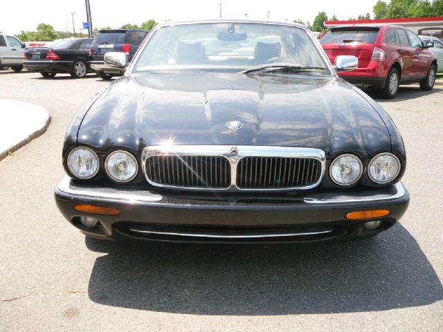 JAGUAR XJ8 2003 photo 2