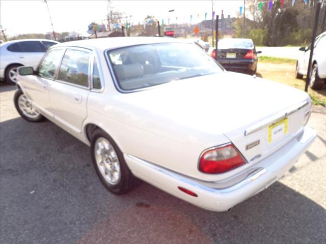 JAGUAR XJ8 2003 photo 1